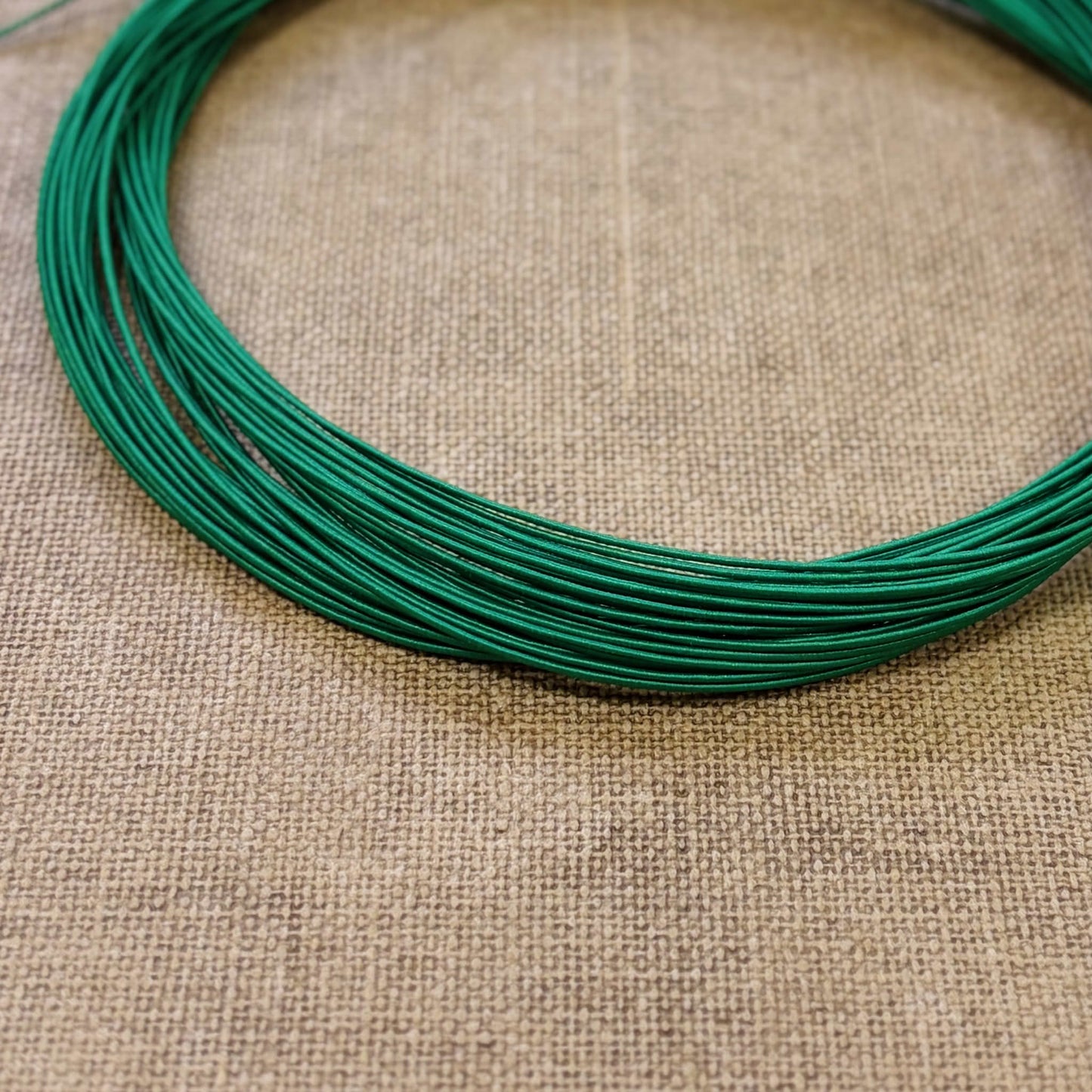 Silk Finish Japanese Mizuhiki Cord | Matte Green | Fibraura