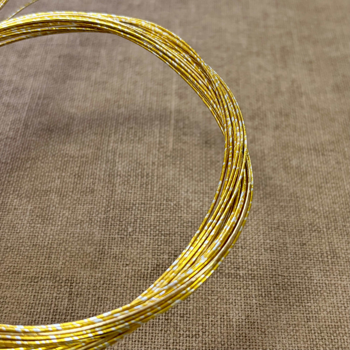 Foil wrapped mizuhiki cord, gold gild, image 2