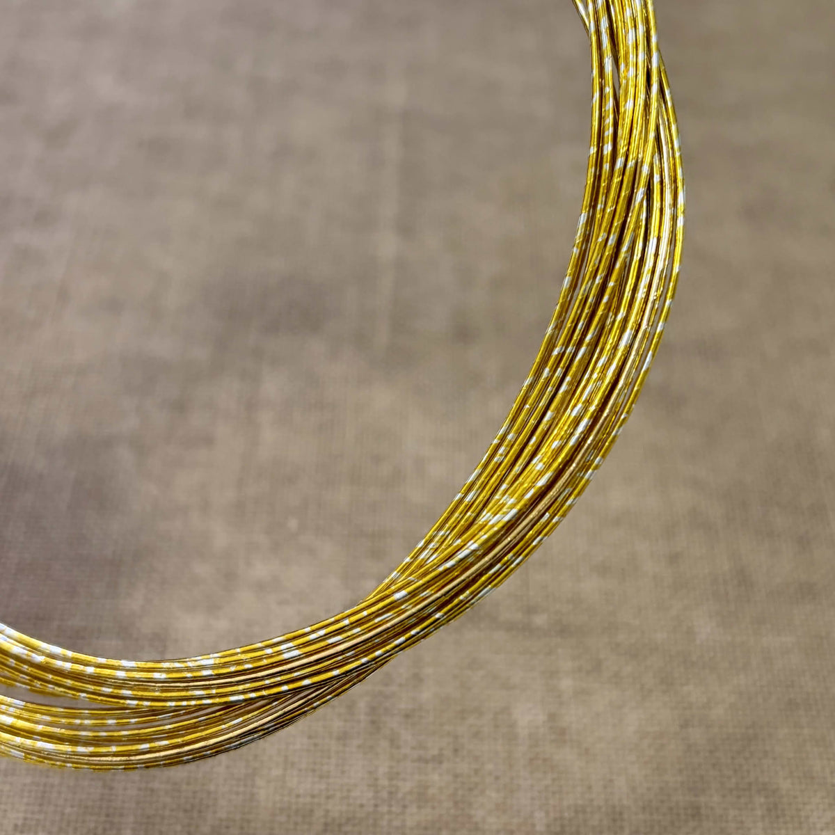 Foil wrapped mizuhiki cord, gold gild, image 3
