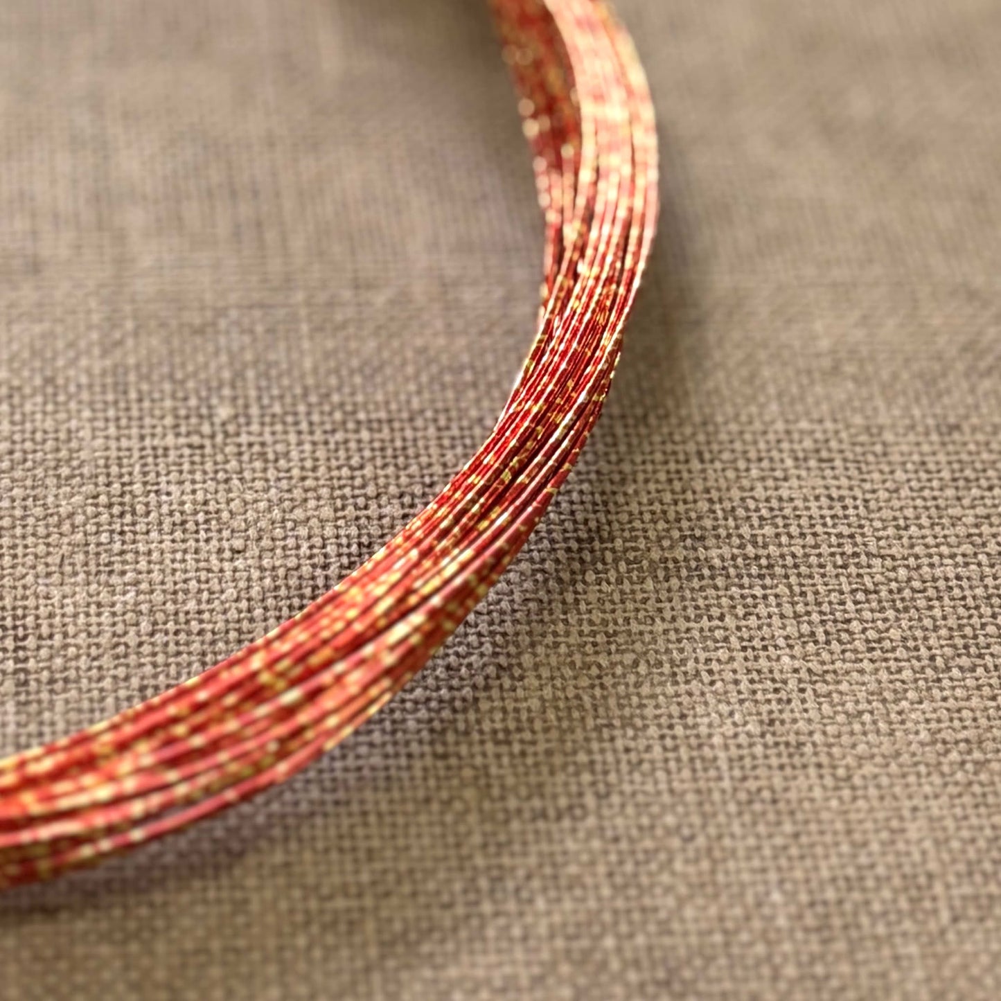 Speckled Metallic Mizuhiki | Red Gold Dust | Fibraura