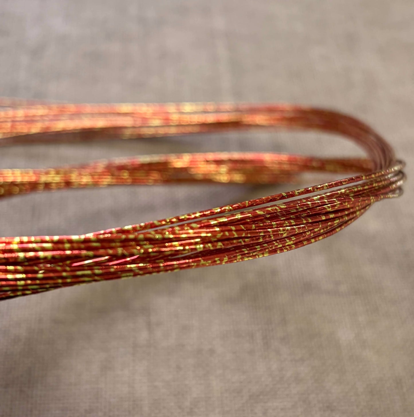 Speckled Metallic Mizuhiki | Red Gold Dust | Fibraura